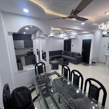J K Apartment Allāhābād Junction Dış mekan fotoğraf