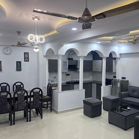 J K Apartment Allāhābād Junction Dış mekan fotoğraf