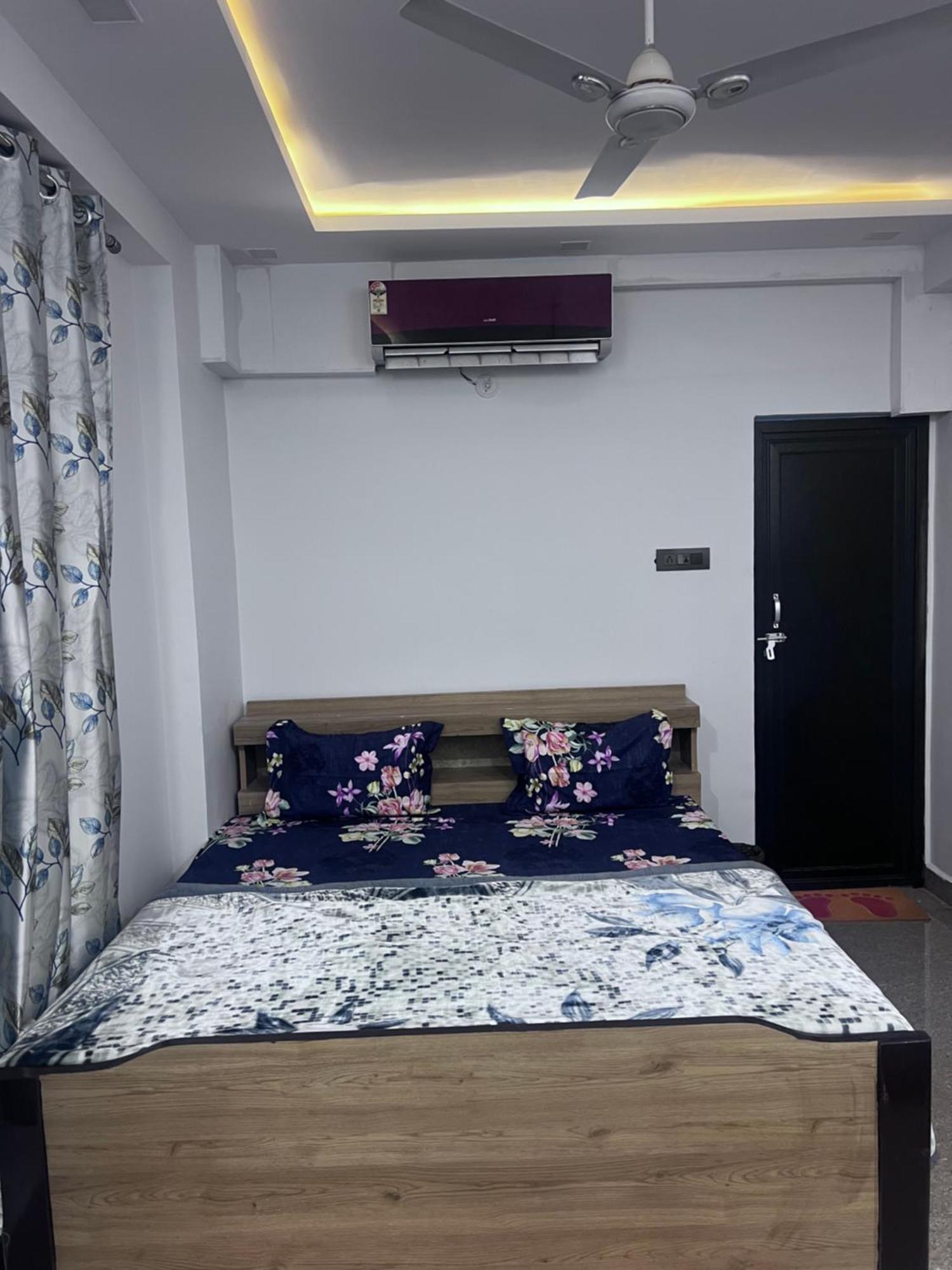 J K Apartment Allāhābād Junction Dış mekan fotoğraf