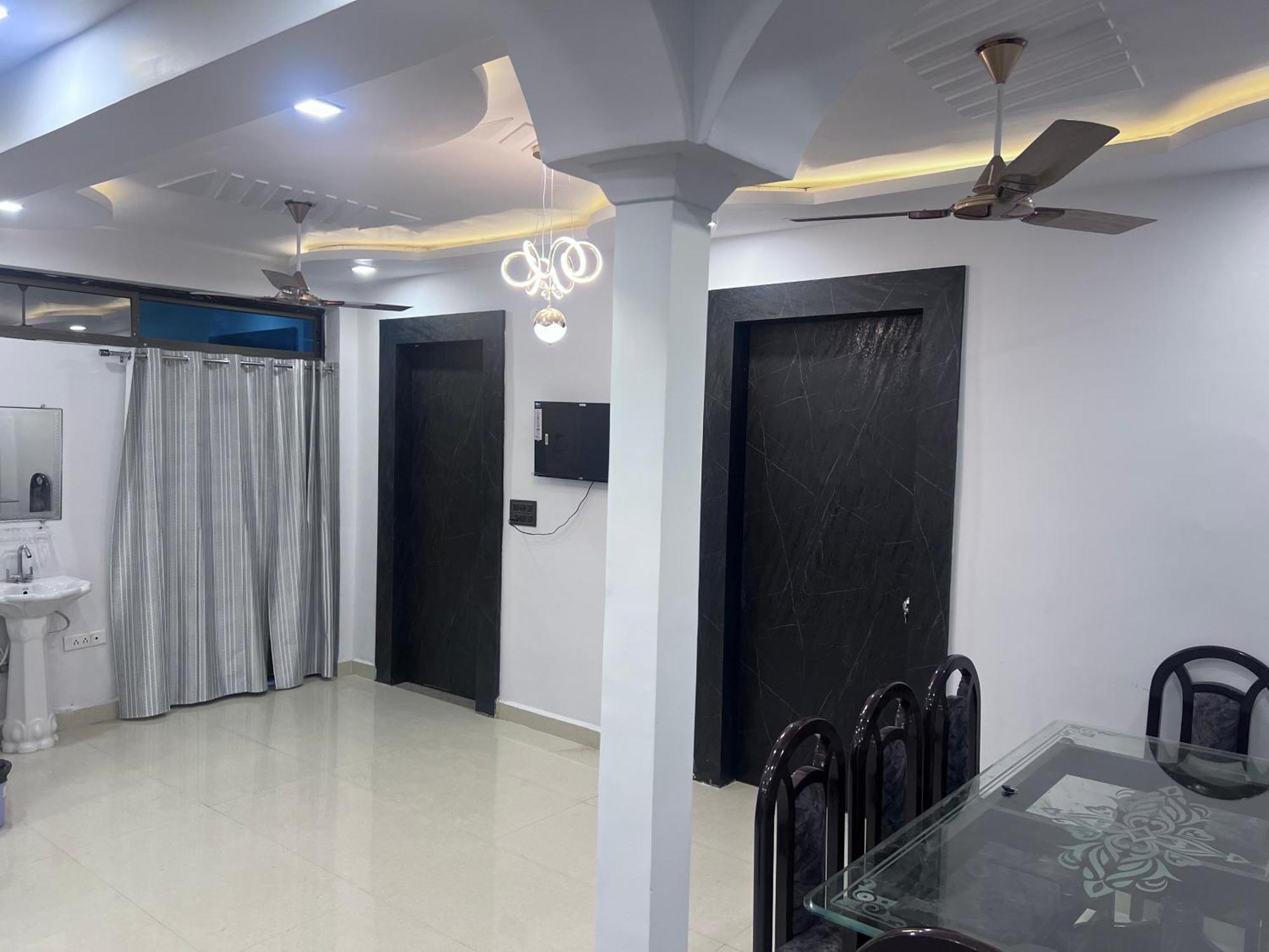 J K Apartment Allāhābād Junction Dış mekan fotoğraf
