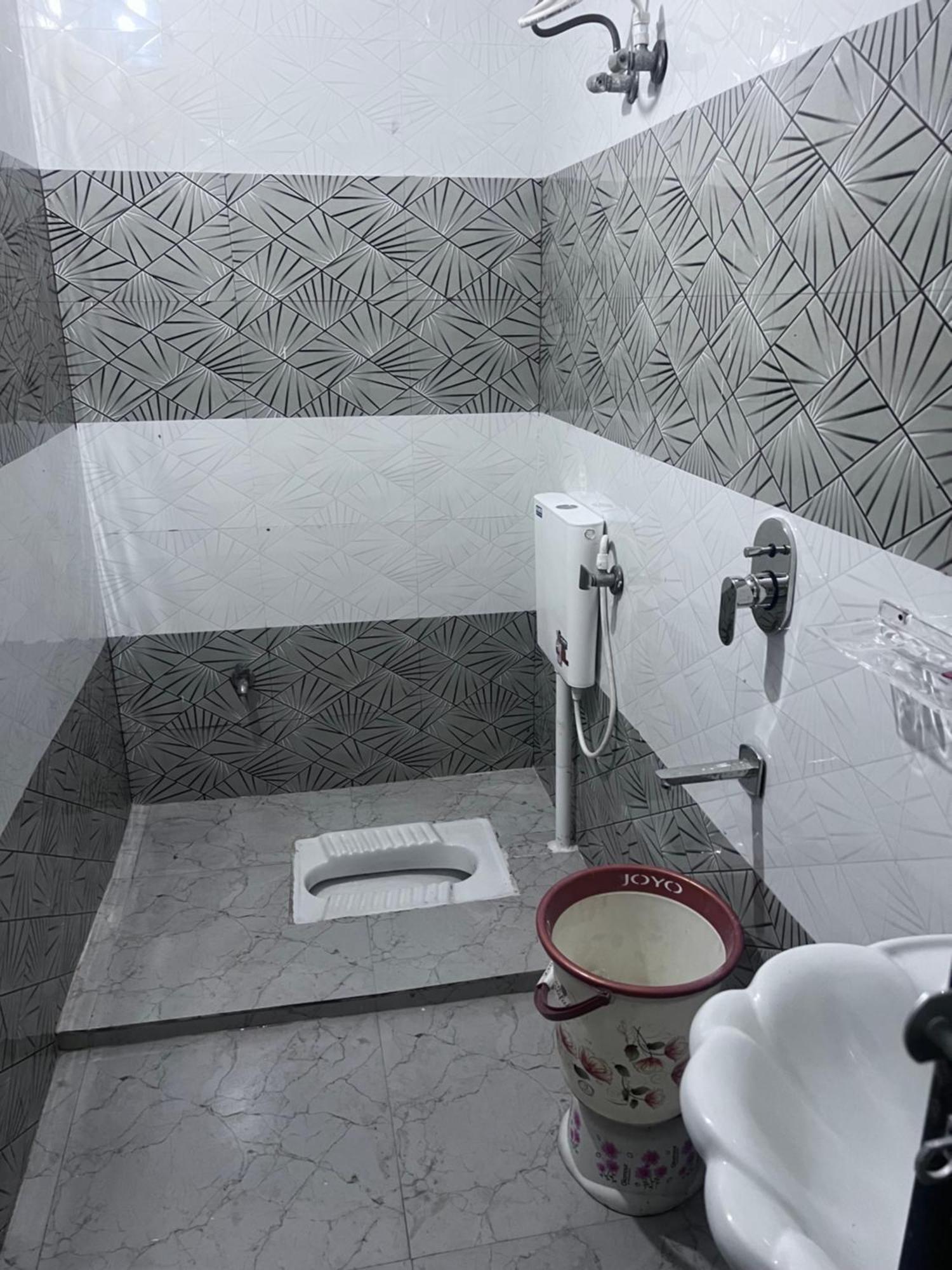 J K Apartment Allāhābād Junction Dış mekan fotoğraf