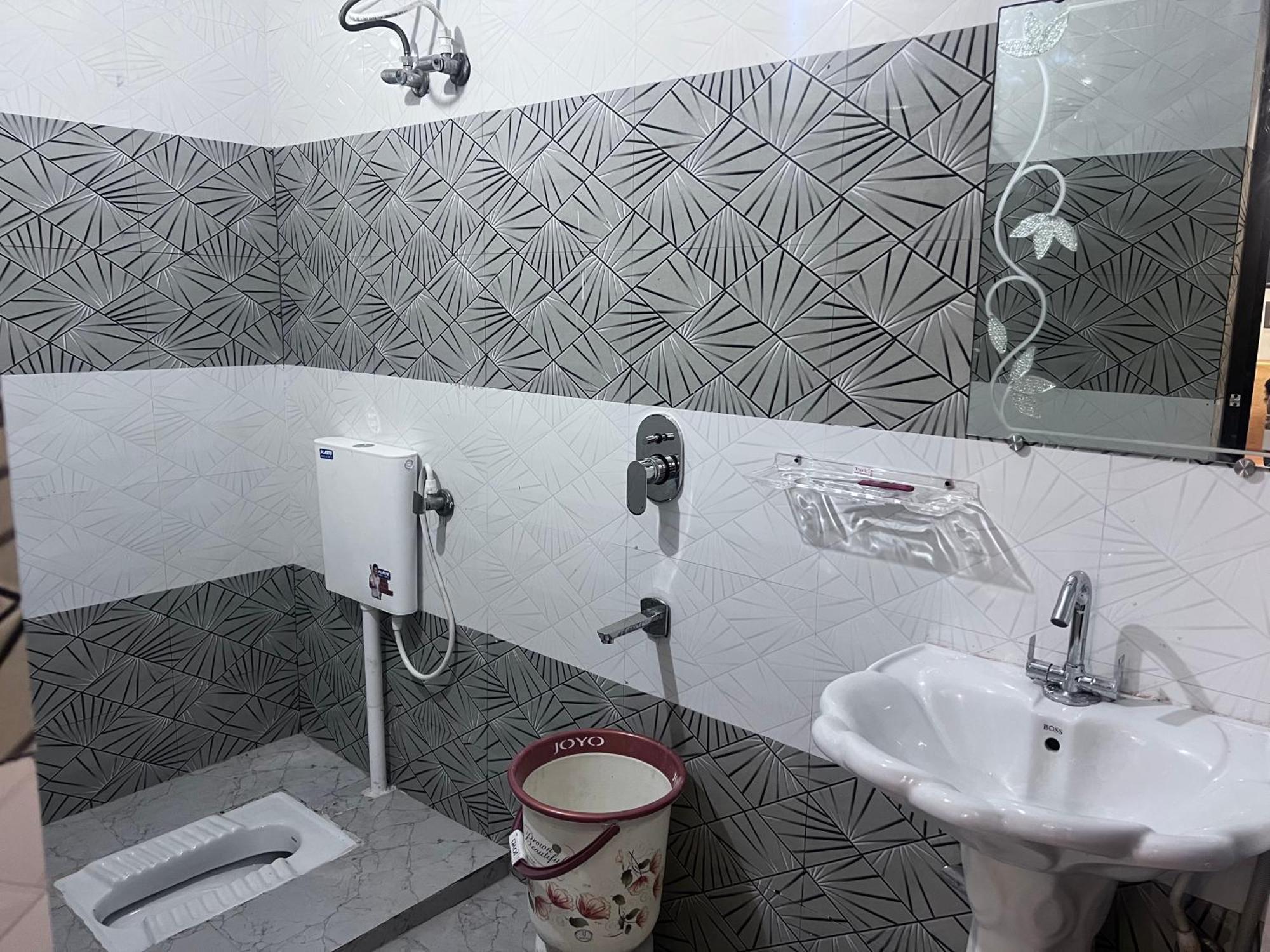 J K Apartment Allāhābād Junction Dış mekan fotoğraf