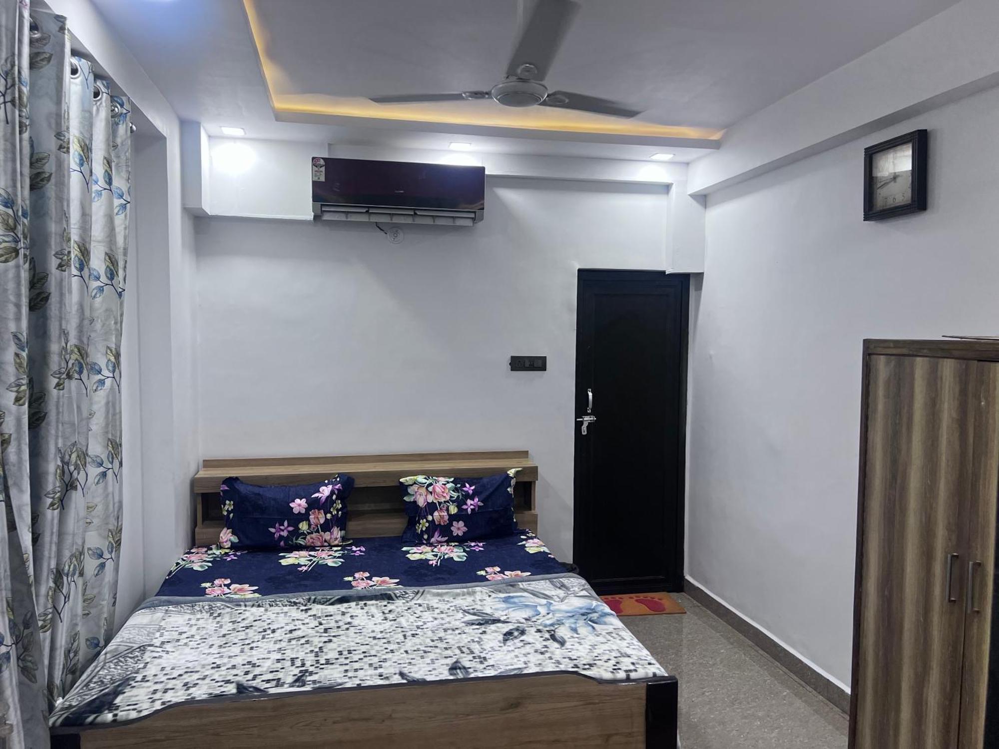 J K Apartment Allāhābād Junction Dış mekan fotoğraf